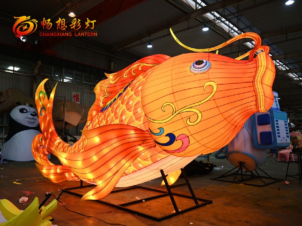 新年鲤鱼彩灯