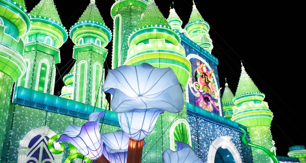 彩灯主题拍照区布置技巧分享